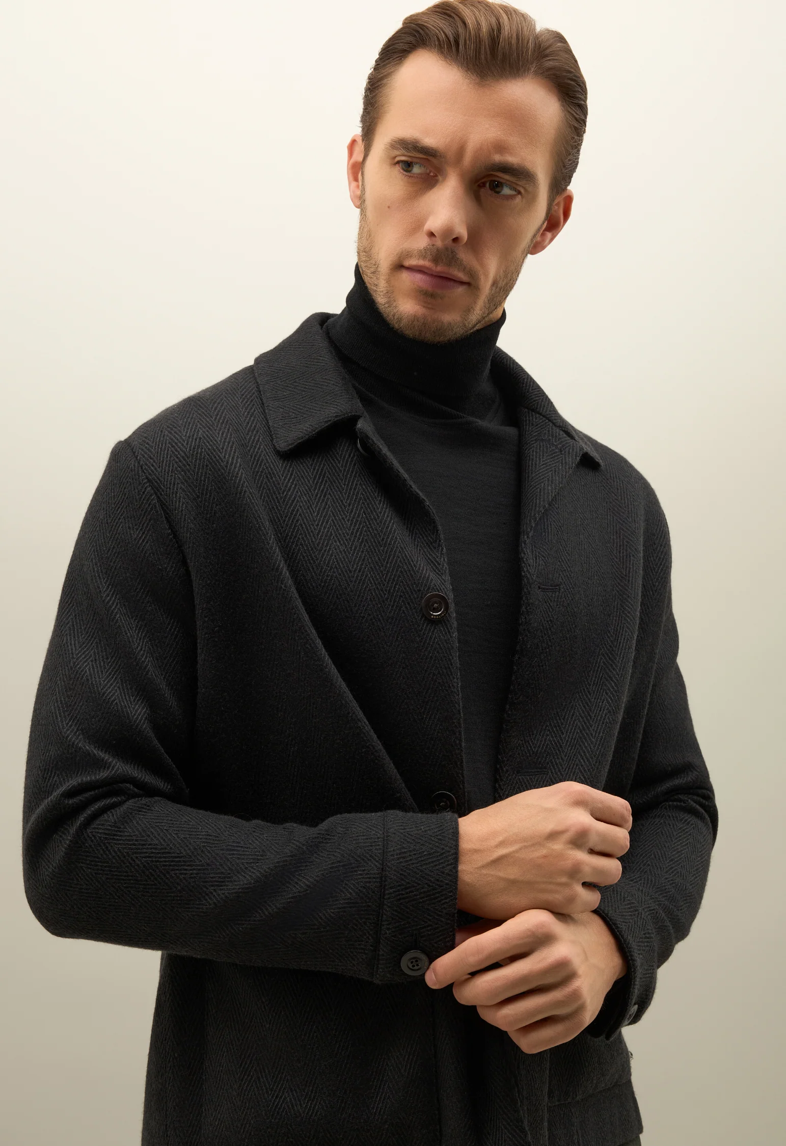 Giacca Boxie in cashmere e lana nera - Image 3