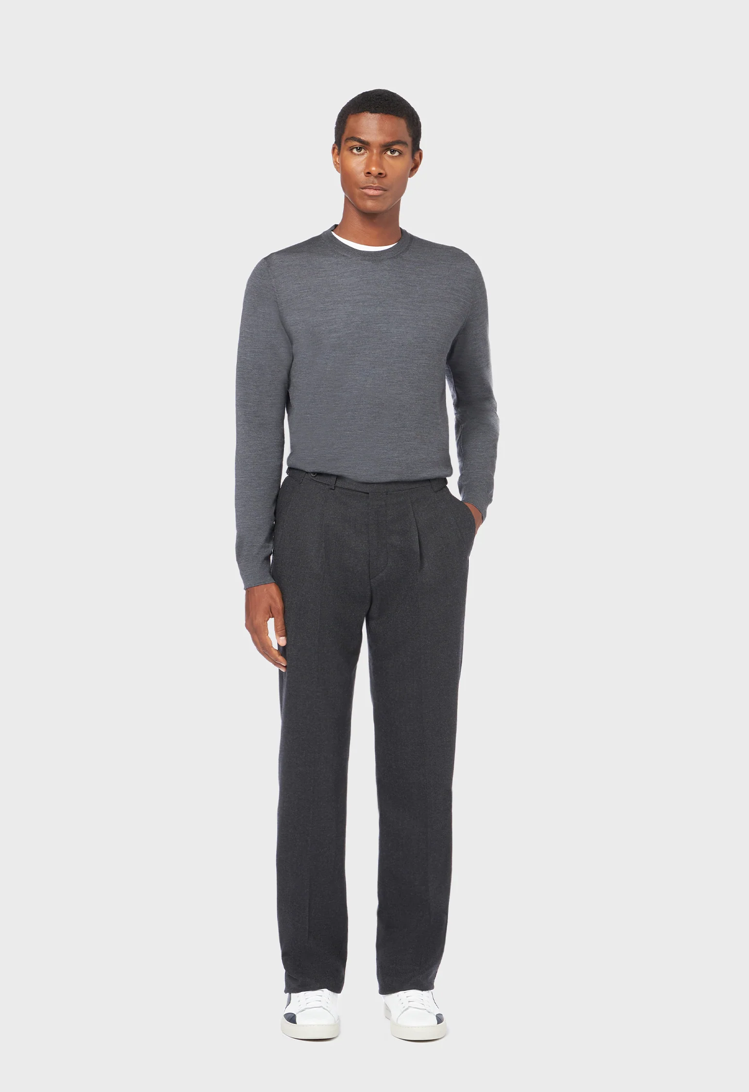 Pantalone chino in lana vergine grigio
